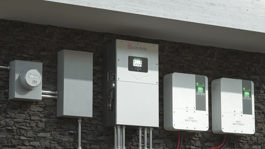 A Beginner’s Guide to Choosing the Best Hybrid Inverter for Your Home